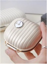 Pilleorganisator tilfelle med karabiner, 7 sammenligninger, kompartmentalisert dispenser for menn og kvinner, Beige (liten melk hvit)