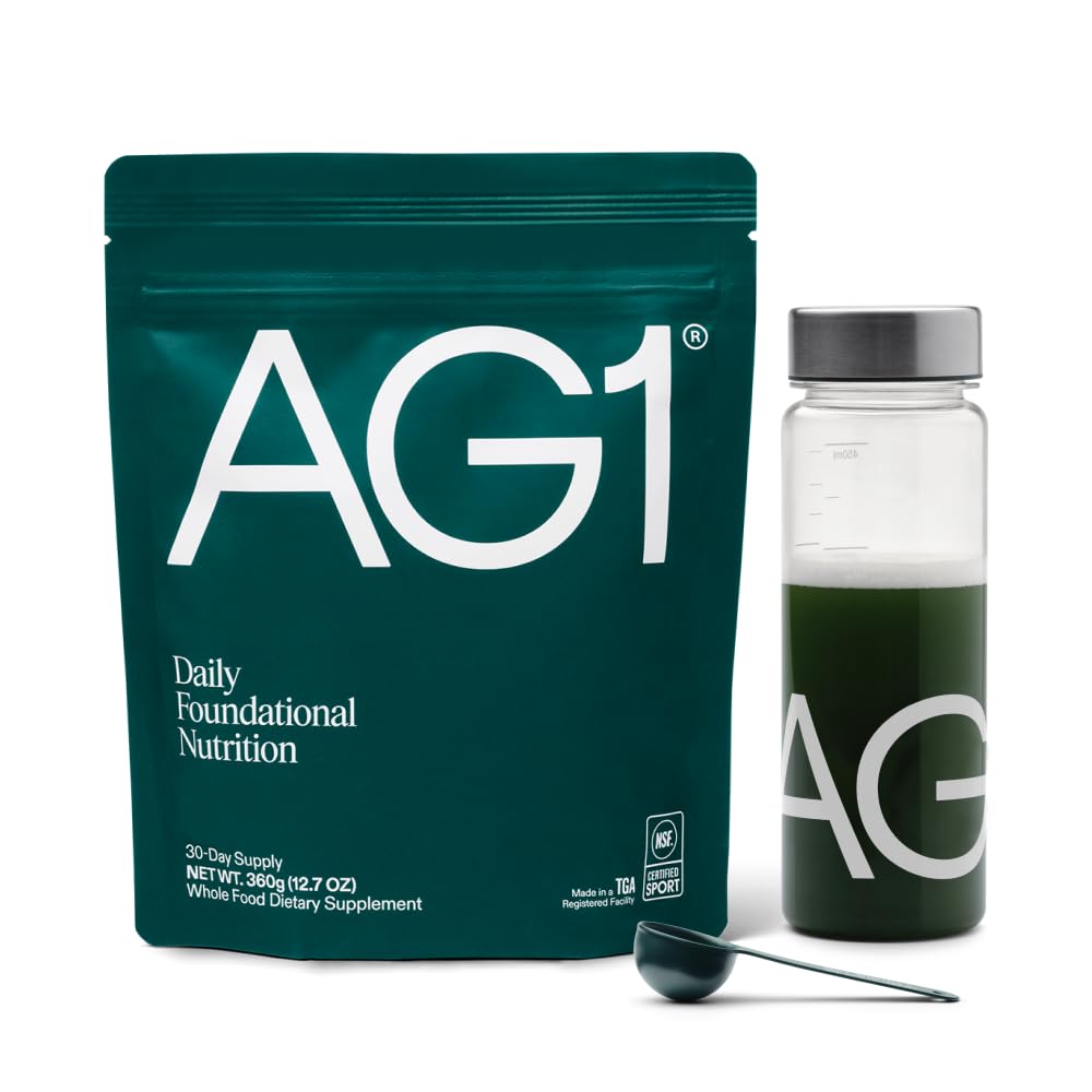 AG1 Greens pulver Supplement | Forbedre Gut Helse | Multivitamin, Probiotiske, Glutenfri, Vegan og Ketovennlig | Shaker & Scoop Inkludert | 75 vitaminer (atletiske grønn), klassisk formel