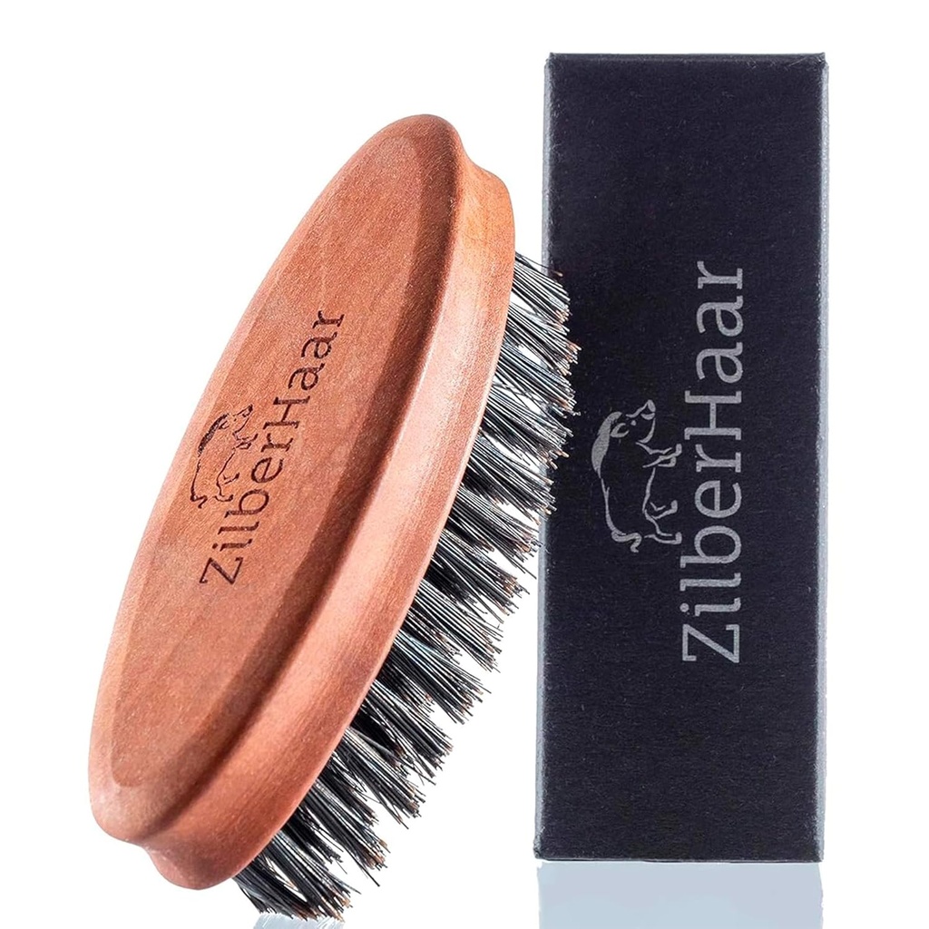 ZilberHaar Pocket Mustache og Skjeggbørste - Stiff Boar Bristles Small Brush - Perfekt Beared Grooming Tool - Bearves skjegg kløe - Kort og middels - laget i Europa